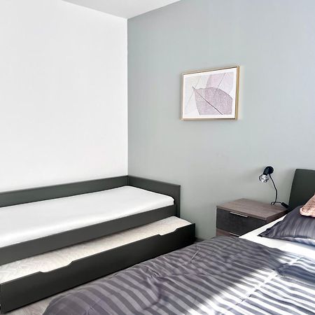Apartman Lakeside チェスキー クルムロフ エクステリア 写真